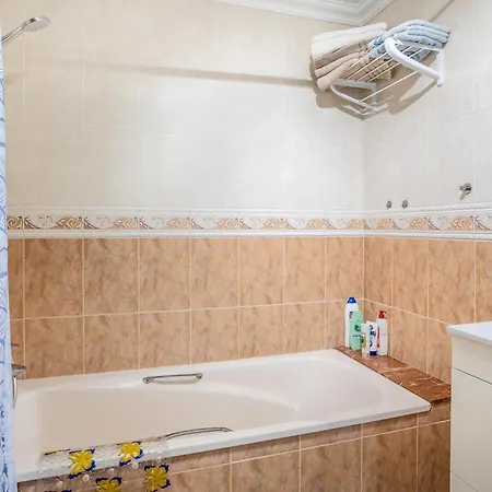 Apartamento Awesome In *